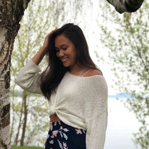 Forever21 Cropped Sweater